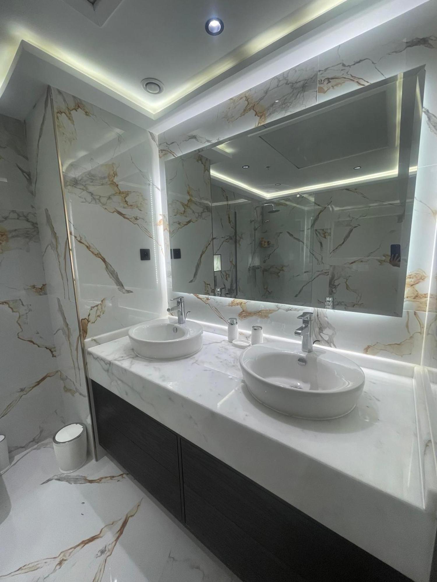 Hilton Tanger City Center Residence Esterno foto
