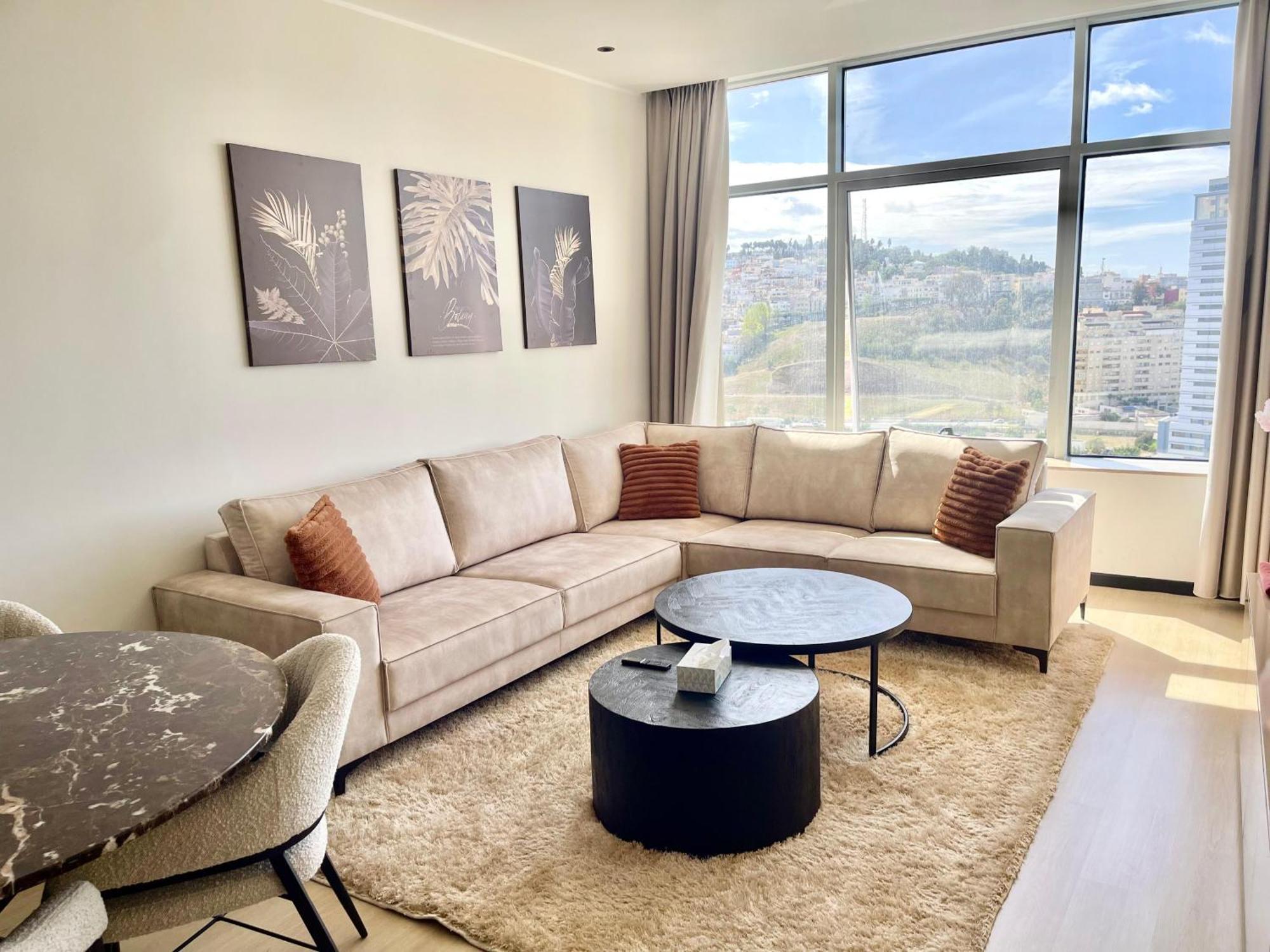 Hilton Tanger City Center Residence Esterno foto